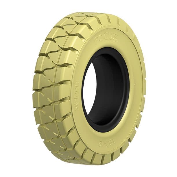 Pneu Stellana FOCUS non marquant standard - dimensions 15 x 4.5 - 8